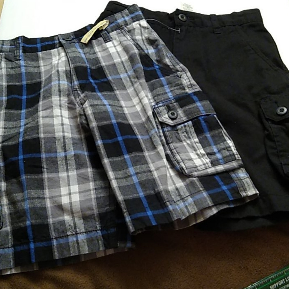 2 Pair Boys Faded Glory shorts Size 10 - NWOT